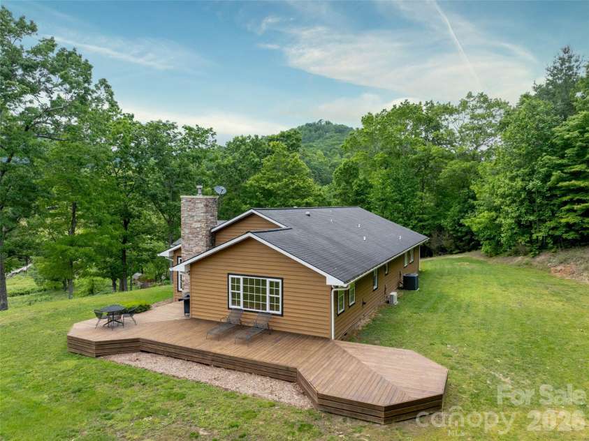 609 Fork Road, Black Mountain, NC 28711.  MLS# CAR4372652, YatesRealty ID 14551. 