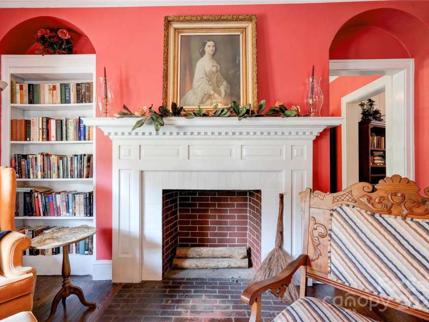 611 Marion Street, Shelby, NC 28150.  MLS# CAR4260819, YatesRealty ID 14552. 