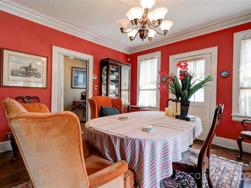 611 Marion Street, Shelby, NC 28150.  MLS# CAR4260819, YatesRealty ID 14552. 