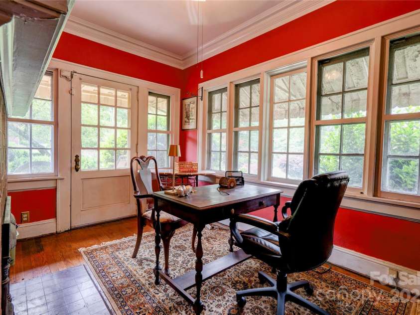 611 Marion Street, Shelby, NC 28150.  MLS# CAR4260819, YatesRealty ID 14552. 