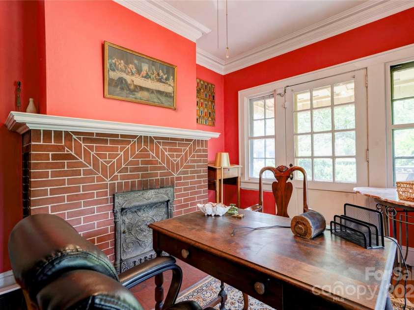 611 Marion Street, Shelby, NC 28150.  MLS# CAR4260819, YatesRealty ID 14552. 