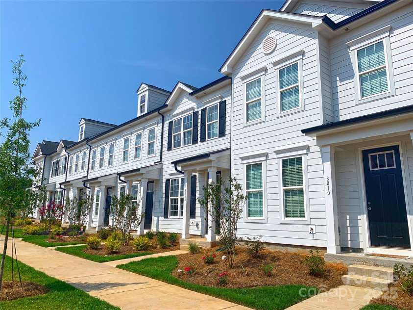 8122 Jacey Lane, Huntersville, NC 28078.  MLS# CAR4262865, YatesRealty ID 14553. 