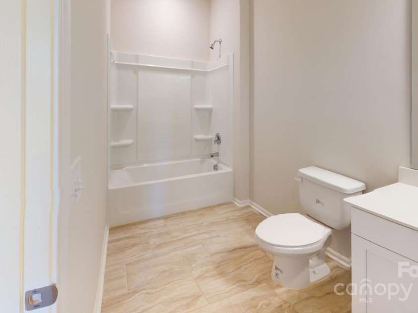 8122 Jacey Lane, Huntersville, NC 28078.  MLS# CAR4262865, YatesRealty ID 14553. 