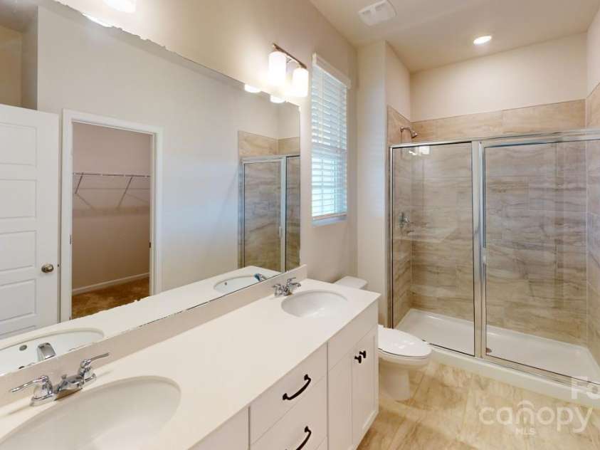 8122 Jacey Lane, Huntersville, NC 28078.  MLS# CAR4262865, YatesRealty ID 14553. 