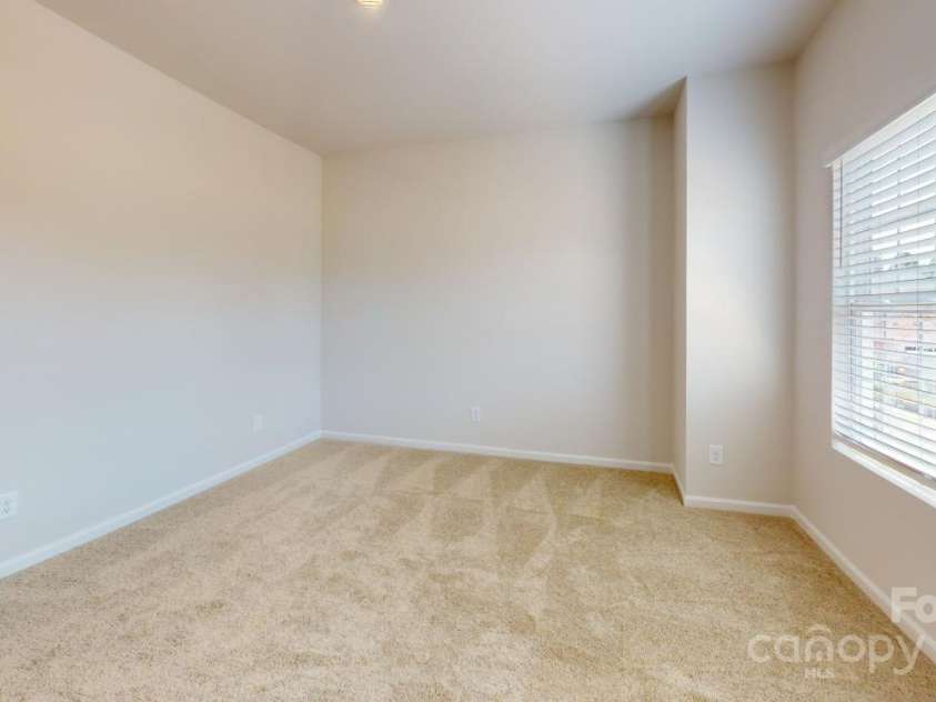 8122 Jacey Lane, Huntersville, NC 28078.  MLS# CAR4262865, YatesRealty ID 14553. 