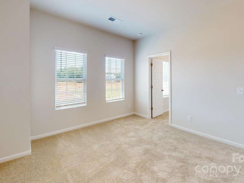 8122 Jacey Lane, Huntersville, NC 28078.  MLS# CAR4262865, YatesRealty ID 14553. 