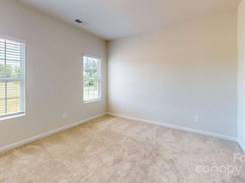 8122 Jacey Lane, Huntersville, NC 28078.  MLS# CAR4262865, YatesRealty ID 14553. 