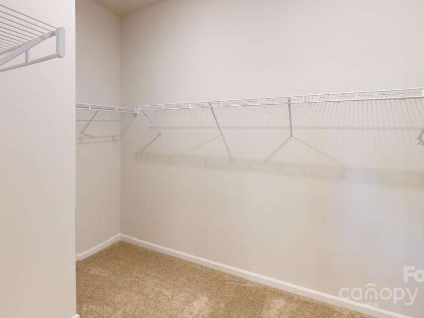 8122 Jacey Lane, Huntersville, NC 28078.  MLS# CAR4262865, YatesRealty ID 14553. 