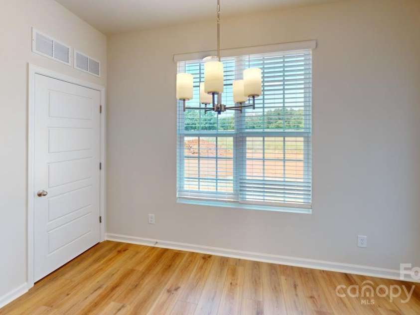 8122 Jacey Lane, Huntersville, NC 28078.  MLS# CAR4262865, YatesRealty ID 14553. 