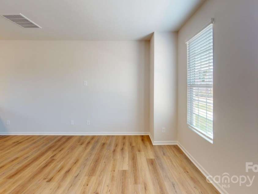 8122 Jacey Lane, Huntersville, NC 28078.  MLS# CAR4262865, YatesRealty ID 14553. 