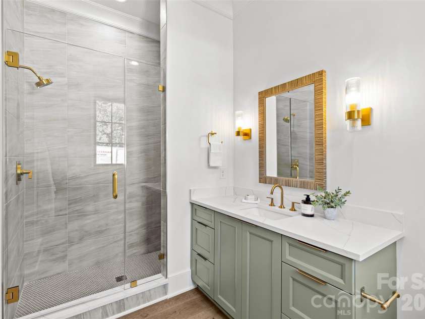 1321 Ferncliff Road, Charlotte, NC 28211.  MLS# CAR4365033, YatesRealty ID 14555. 