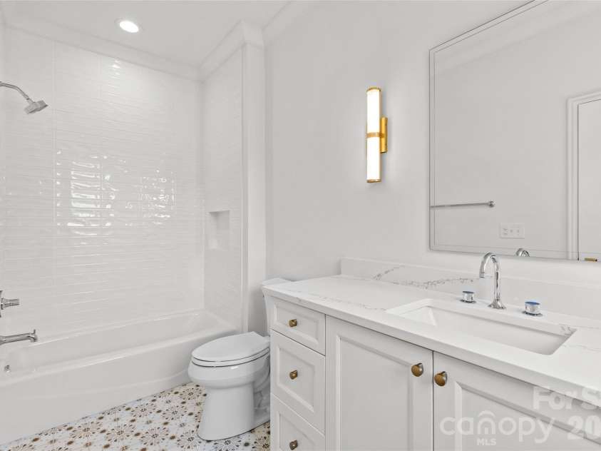1321 Ferncliff Road, Charlotte, NC 28211.  MLS# CAR4365033, YatesRealty ID 14555. 