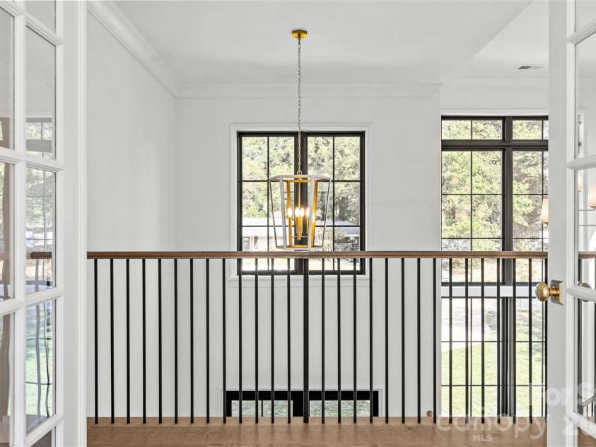 1321 Ferncliff Road, Charlotte, NC 28211.  MLS# CAR4365033, YatesRealty ID 14555. 