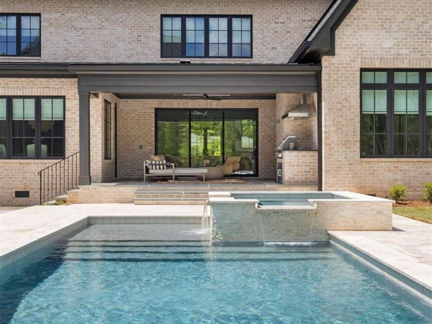 1321 Ferncliff Road, Charlotte, NC 28211.  MLS# CAR4365033, YatesRealty ID 14555. 