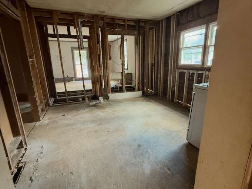 324 Spruce Street, Rock Hill, SC 29730.  MLS# CAR4262818, YatesRealty ID 14555. 