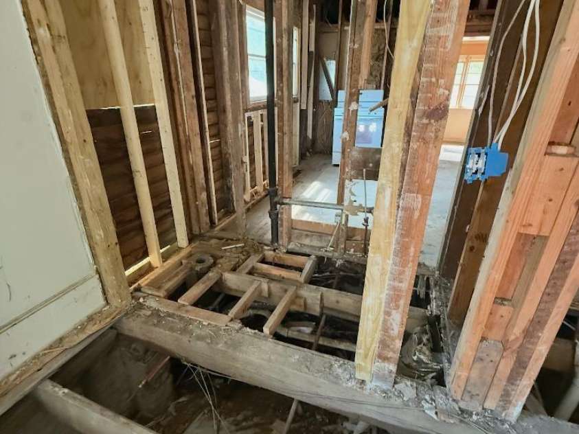 324 Spruce Street, Rock Hill, SC 29730.  MLS# CAR4262818, YatesRealty ID 14555. 