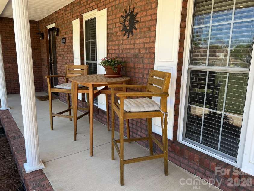 106 Olano Lane, Statesville, NC 28677.  MLS# CAR4372523, YatesRealty ID 14556. 