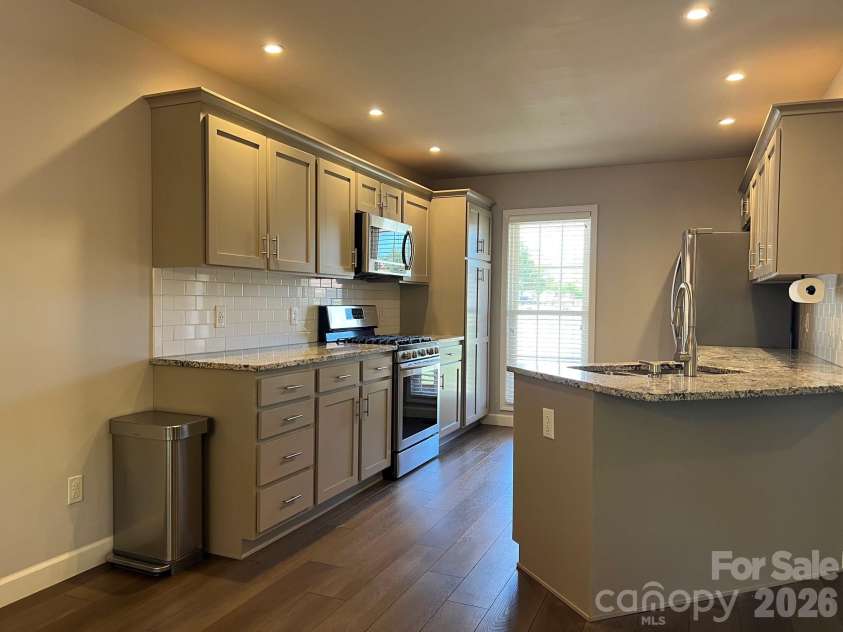 106 Olano Lane, Statesville, NC 28677.  MLS# CAR4372523, YatesRealty ID 14556. 