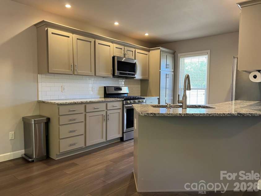 106 Olano Lane, Statesville, NC 28677.  MLS# CAR4372523, YatesRealty ID 14556. 
