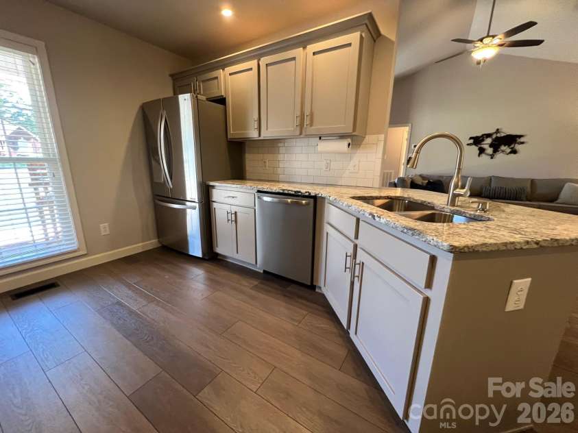 106 Olano Lane, Statesville, NC 28677.  MLS# CAR4372523, YatesRealty ID 14556. 