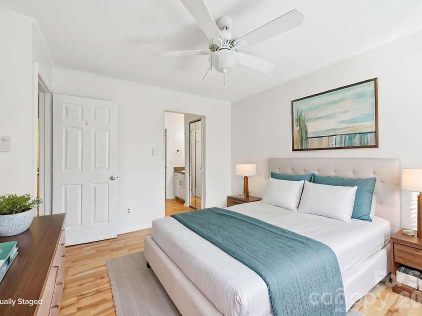 1109 Morehead Street, Charlotte, NC 28204.  MLS# CAR4344926, YatesRealty ID 14557. 