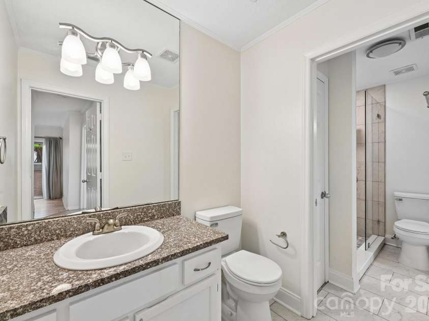 1109 Morehead Street, Charlotte, NC 28204.  MLS# CAR4344926, YatesRealty ID 14557. 