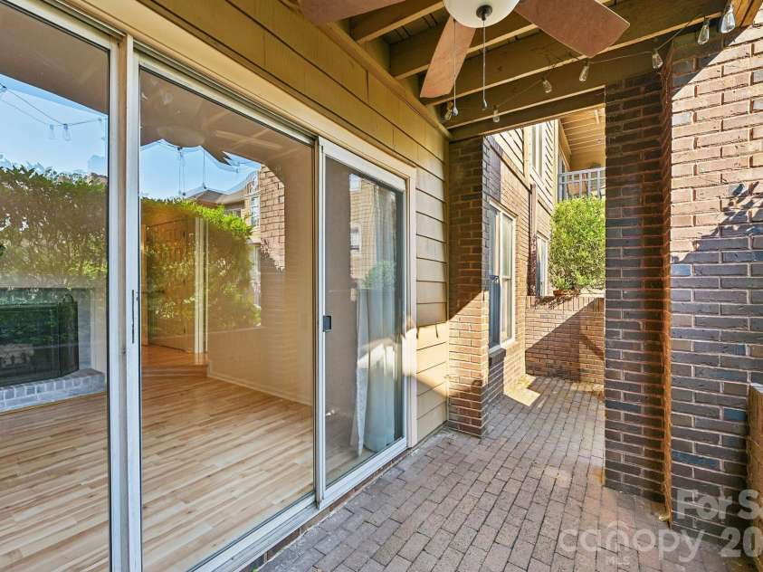 1109 Morehead Street, Charlotte, NC 28204.  MLS# CAR4344926, YatesRealty ID 14557. 