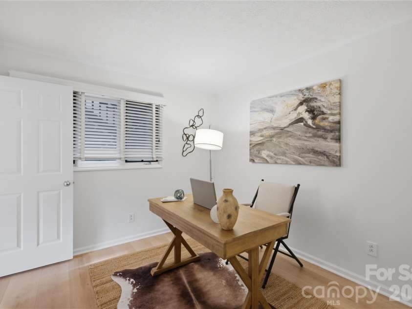 1109 Morehead Street, Charlotte, NC 28204.  MLS# CAR4416129, YatesRealty ID 14557. 