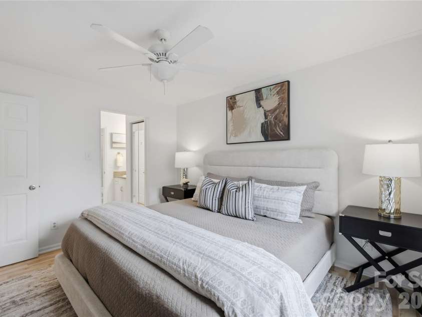 1109 Morehead Street, Charlotte, NC 28204.  MLS# CAR4416129, YatesRealty ID 14557. 