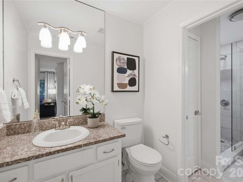 1109 Morehead Street, Charlotte, NC 28204.  MLS# CAR4416129, YatesRealty ID 14557. 