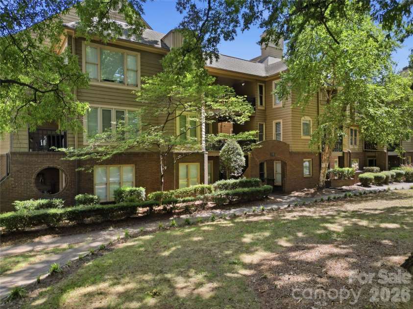 1109 Morehead Street, Charlotte, NC 28204.  MLS# CAR4416129, YatesRealty ID 14557. 