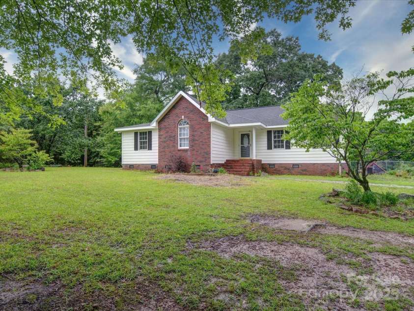 4636 Brown Creek Church Road, Wadesboro, NC 28170.  MLS# CAR4261419, YatesRealty ID 14558. 