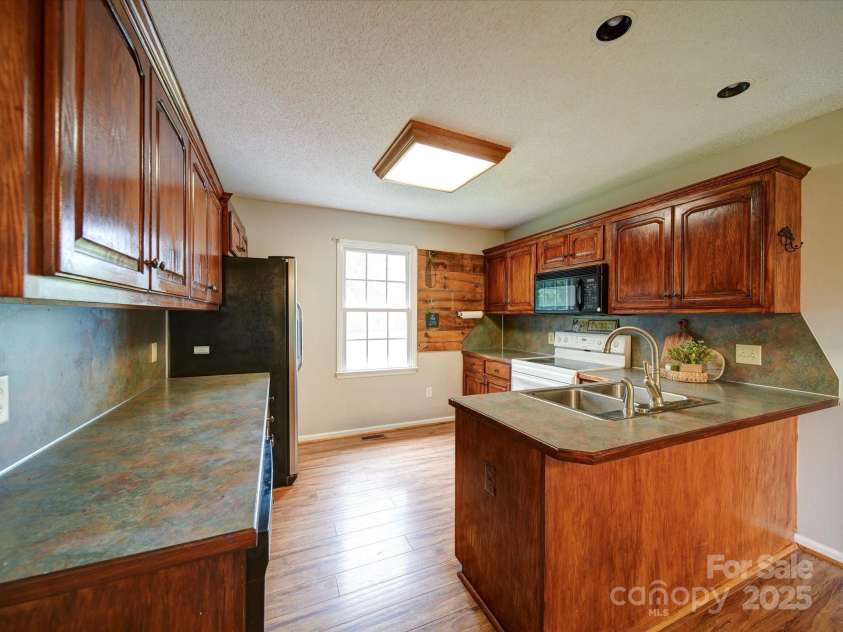 4636 Brown Creek Church Road, Wadesboro, NC 28170.  MLS# CAR4261419, YatesRealty ID 14558. 