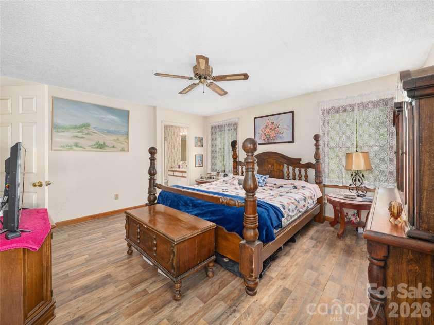 129 Kantagree Drive, Bakersville, NC 28705.  MLS# CAR4372563, YatesRealty ID 14559. 
