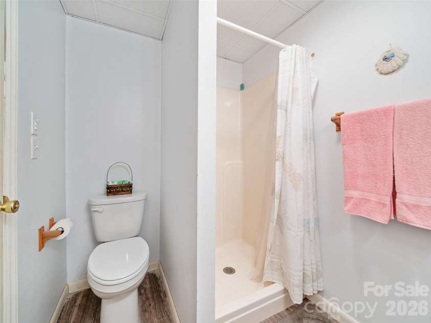 129 Kantagree Drive, Bakersville, NC 28705.  MLS# CAR4372563, YatesRealty ID 14559. 