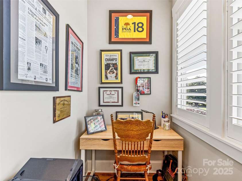 294 Main Street, Brevard, NC 28712.  MLS# CAR4260783, YatesRealty ID 14562. And an office nook