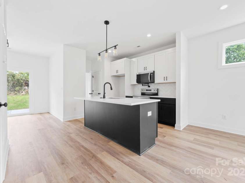 600 LeGrand Street, Shelby, NC 28150.  MLS# CAR4237341, YatesRealty ID 14565. 