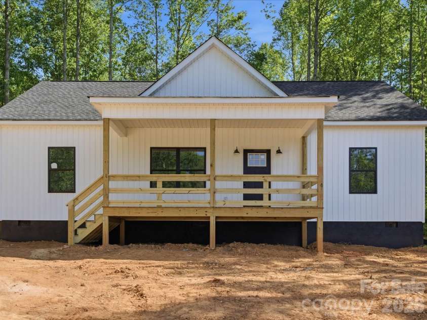 1416 Blackbird Drive, Clover, SC 29710.  MLS# CAR4373589, YatesRealty ID 14566. 
