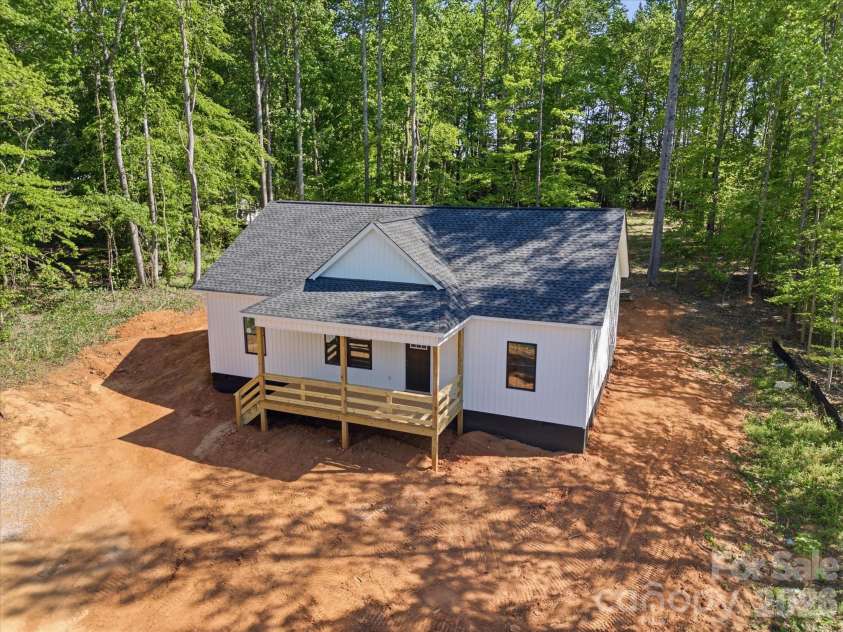 1416 Blackbird Drive, Clover, SC 29710.  MLS# CAR4373589, YatesRealty ID 14566. 