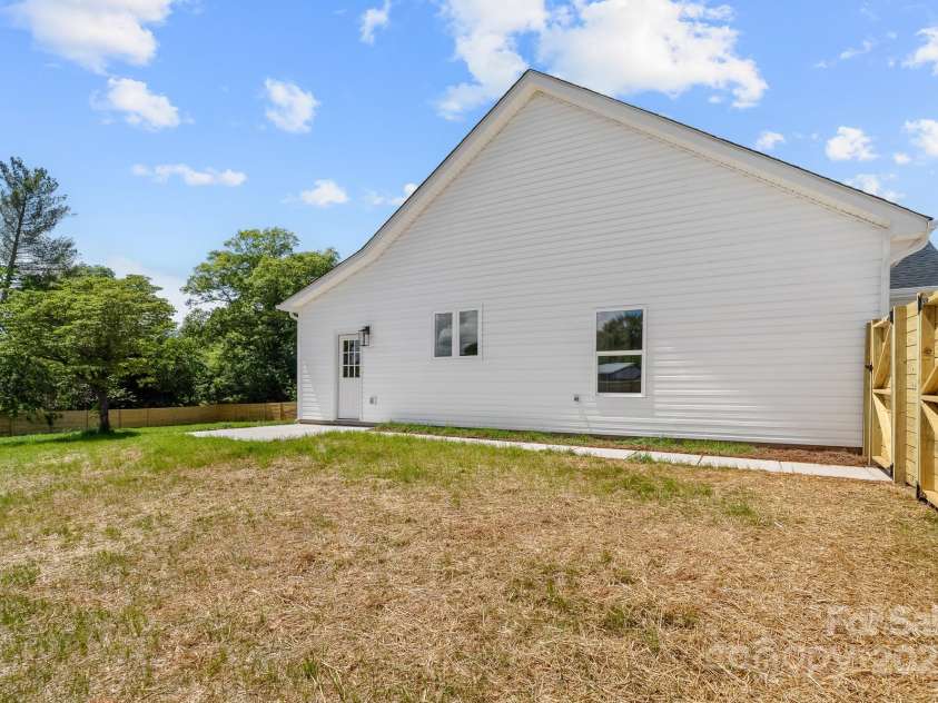 2363 Reepsville Road, Lincolnton, NC 28092.  MLS# CAR4239163, YatesRealty ID 14566. 