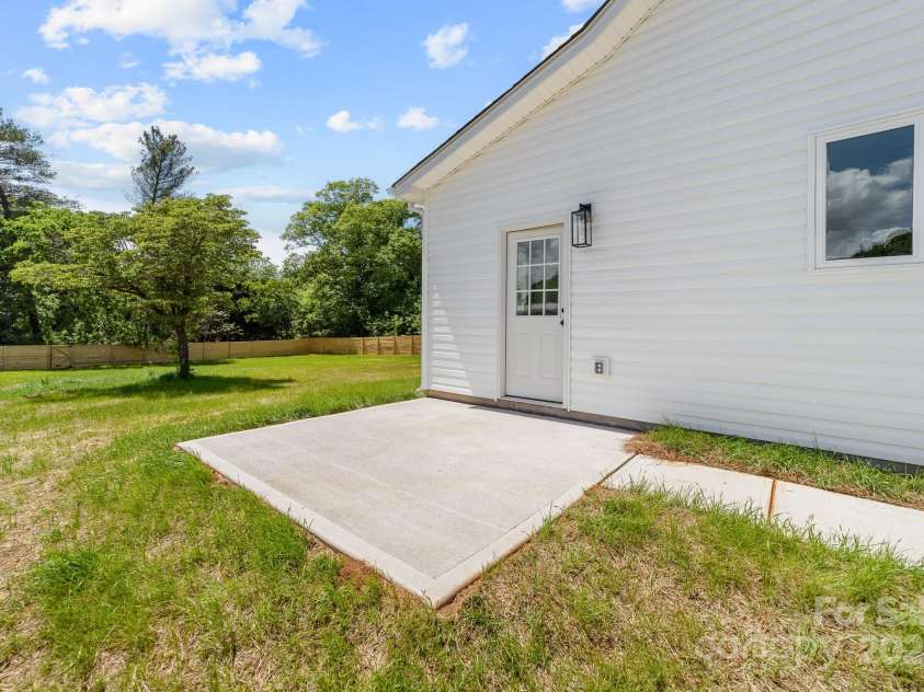 2363 Reepsville Road, Lincolnton, NC 28092.  MLS# CAR4239163, YatesRealty ID 14566. 