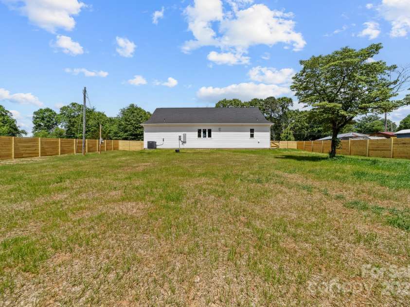 2363 Reepsville Road, Lincolnton, NC 28092.  MLS# CAR4239163, YatesRealty ID 14566. 