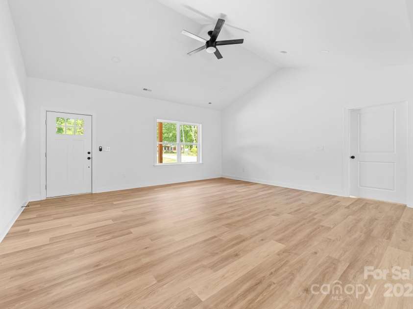 2363 Reepsville Road, Lincolnton, NC 28092.  MLS# CAR4239163, YatesRealty ID 14566. 