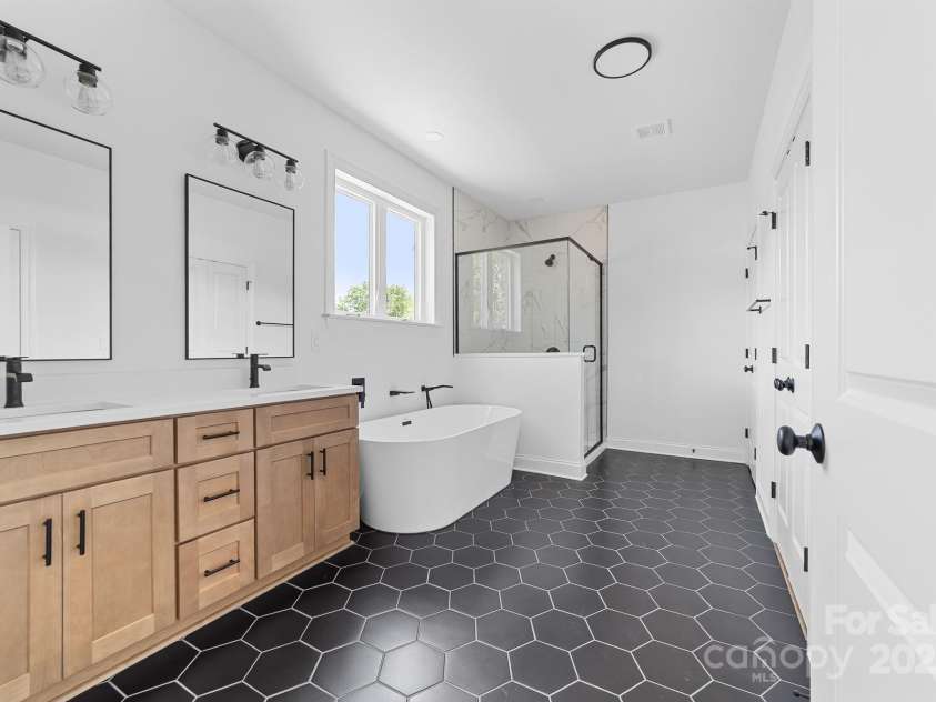 2363 Reepsville Road, Lincolnton, NC 28092.  MLS# CAR4239163, YatesRealty ID 14566. 