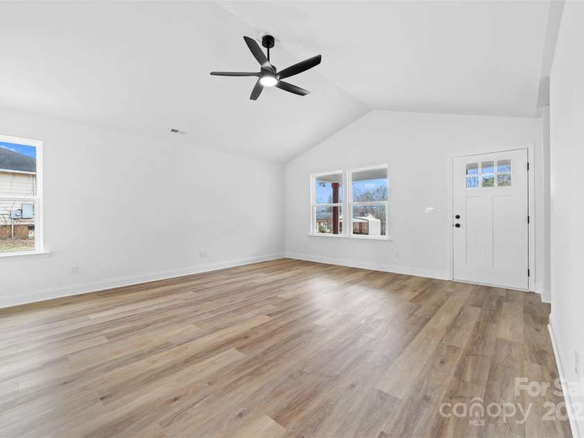 1200-1 Stanton Drive, Shelby, NC 2150.  MLS# CAR4210611, YatesRealty ID 14567. 