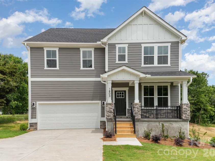 13109 Blacksmith Court, Matthews, NC 28105.  MLS# CAR4373663, YatesRealty ID 14568. 