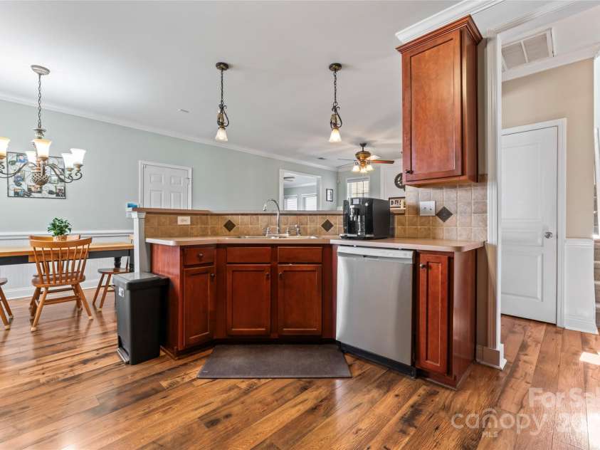 9113 Cinder Lane, Huntersville, NC 28078.  MLS# CAR4238870, YatesRealty ID 14568. 