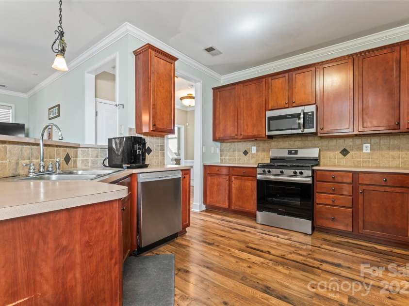 9113 Cinder Lane, Huntersville, NC 28078.  MLS# CAR4238870, YatesRealty ID 14568. 