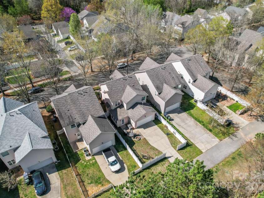 9113 Cinder Lane, Huntersville, NC 28078.  MLS# CAR4238870, YatesRealty ID 14568. 