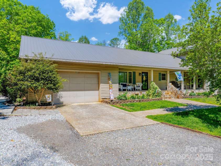 635 Worley Road, Marion, NC 28752.  MLS# CAR4209709, YatesRealty ID 1457. 